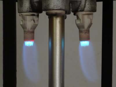 Blaue Flamme, gerade richtig zur Verwendung in Gaslampen.